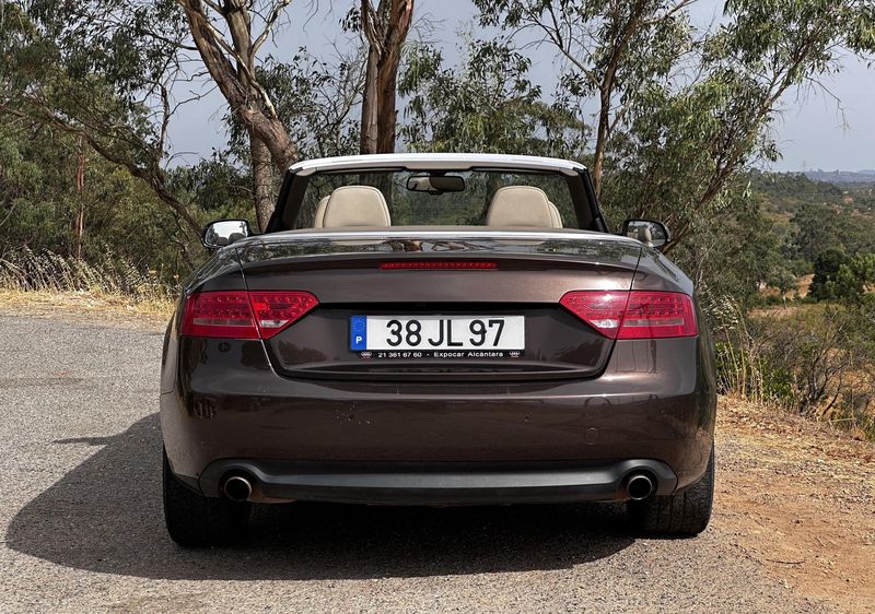 Audi A5 • 2010 • 130,000 km 2