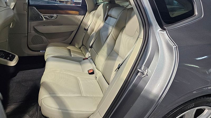 Volvo S90 • 2019 • 19,670 km 21