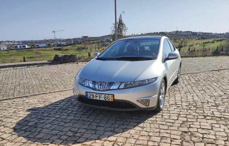 Honda Civic • 2008 • 204,000 km 1