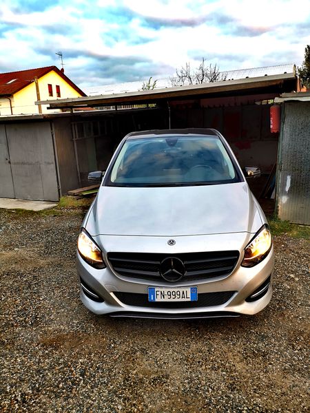 Mercedes-Benz Class B • 2018 • 203,000 km 2