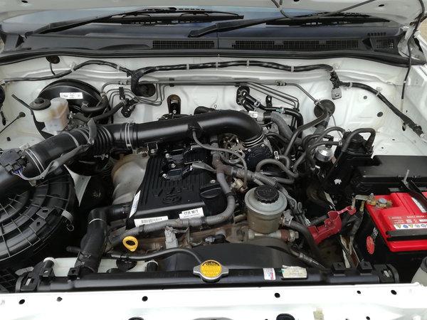 Toyota Hilux • 2001 • 260,000 km 9