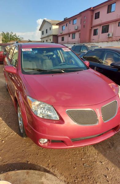 Pontiac Vibe • 2006 • 140,000 km 2