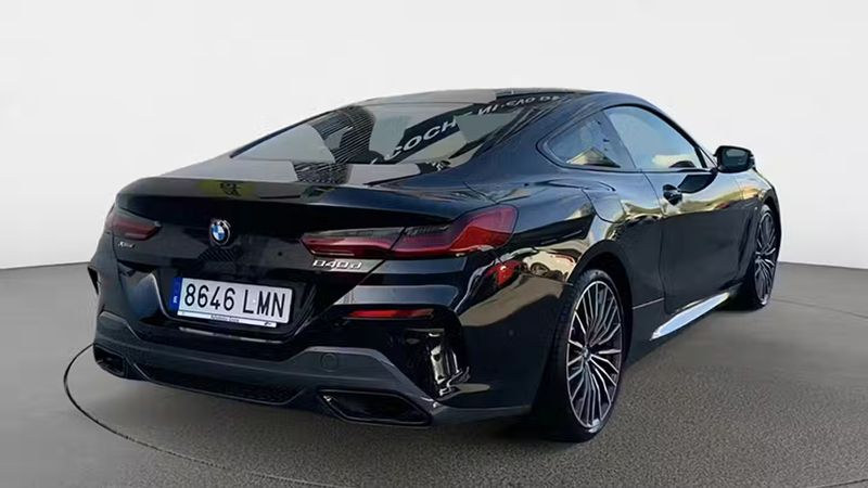 BMW 8 Series • 2021 • 19,676 km 3