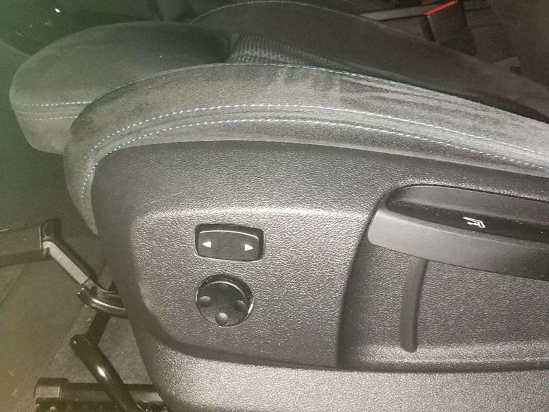 BMW X1 • 2016 • 178,000 km 13