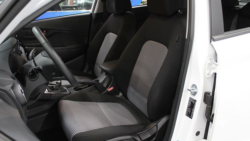 Hyundai Kona • 2023 • 12,000 km 6