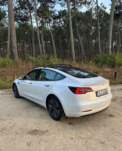 Tesla Model 3 • 2021 • 41,250 km 4