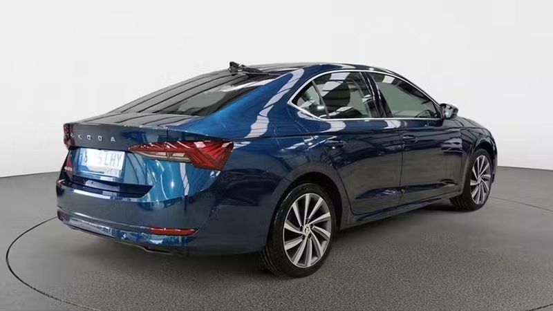 Škoda Octavia • 2020 • 58,659 km 9