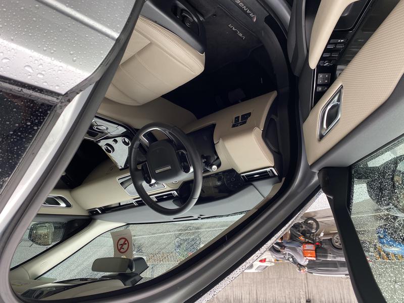 Land Rover Range Rover • 2021 • 100 km 13