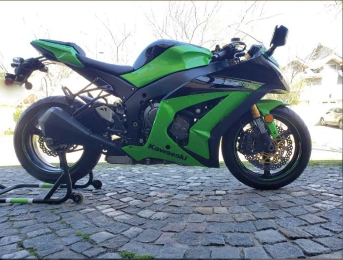 Kawasaki ninja zx 10r abs • 2013 • 25,000 km 2