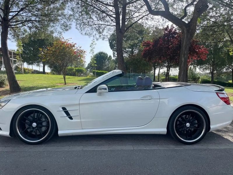 Mercedes-Benz SL • 2012 • 91,000 km 4