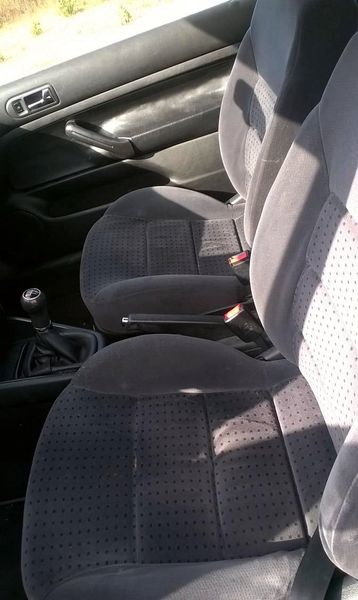 Volkswagen Golf • 1999 • 199,999 km 3