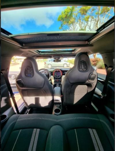 MINI Cooper Countryman • 2020 • 80,000 km 4