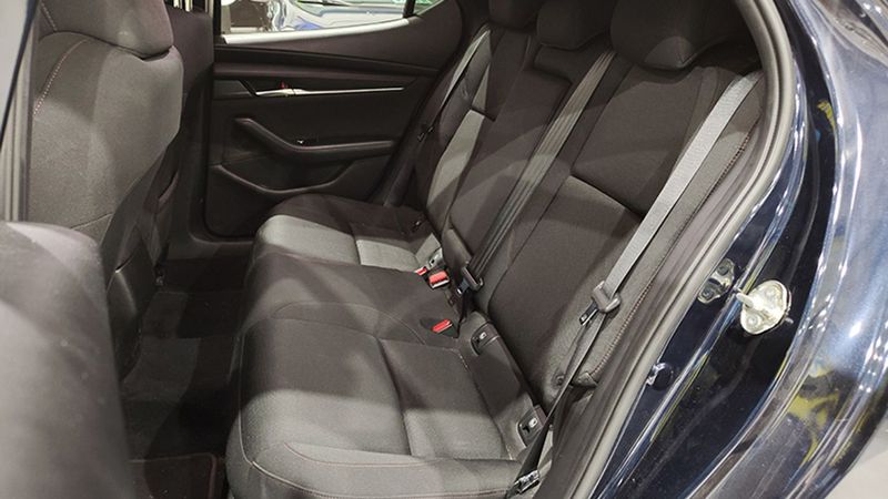 Mazda 3 • 2023 • 44,447 km 8