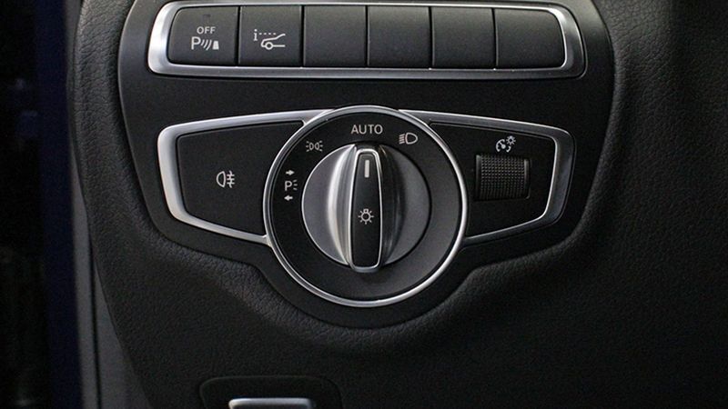 Mercedes-Benz C-Class • 2019 • 8,500 km 21