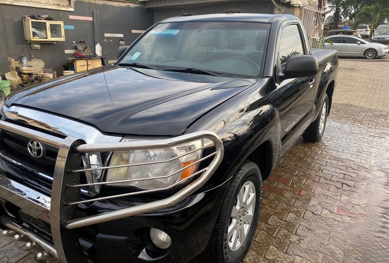 Toyota Tacoma • 2016 • 50,000 km 1