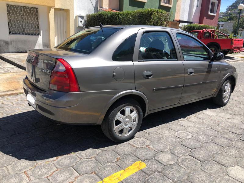Chevrolet Corsa • 2003 • 180,000 km 3