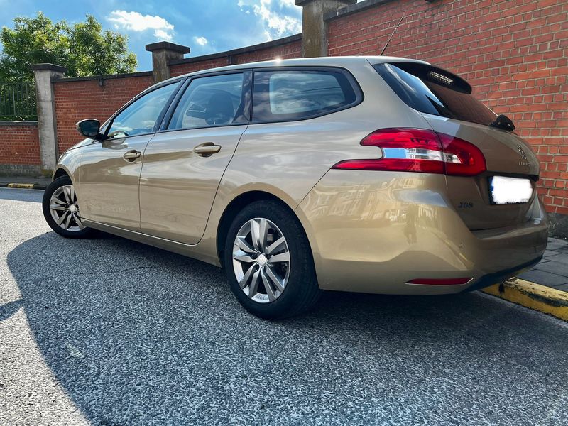 Peugeot 308 SW • 2017 • 105,000 km 4