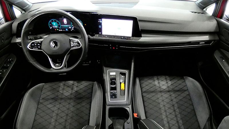 Volkswagen Golf • 2021 • 91,897 km 14
