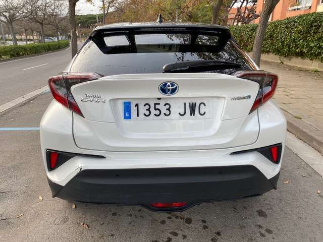 Toyota C-HR • 2022 • 20,700 km 2