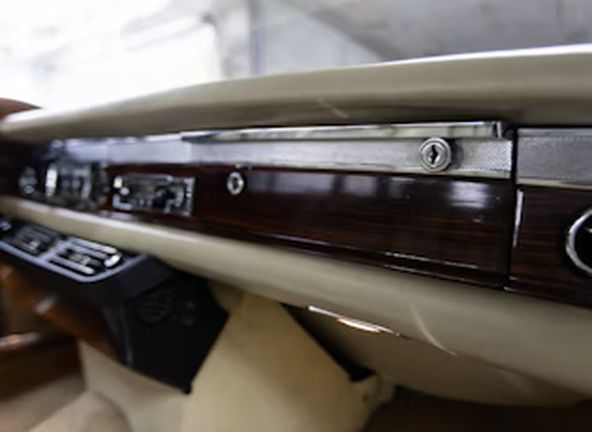 Mercedes-Benz S • 1964 • 77,500 km 24