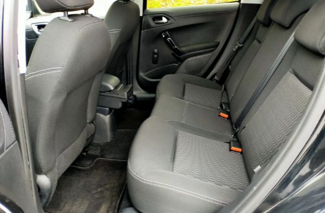 Peugeot 207 • 2017 • 46,000 km 3