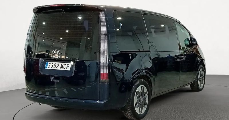 Hyundai Santa Fe • 2022 • 144,718 km 3