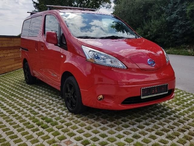Nissan e-NV200 • 2015 • 106,200 km 4