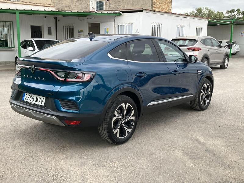 Renault Clio • 2024 • 3,800 km 5