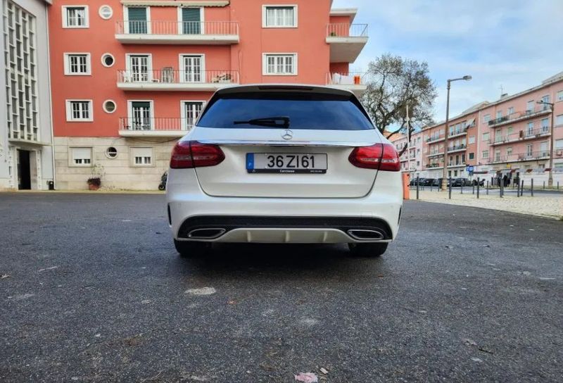 Mercedes-Benz C-Class • 2014 • 190,000 km 2