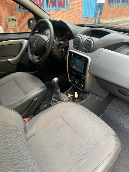 Renault Duster • 2015 • 85,000 km 3