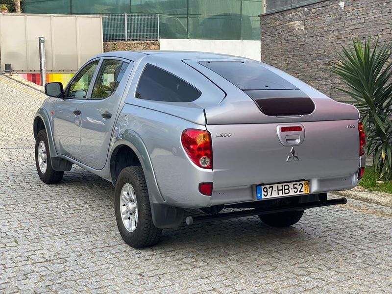 Mitsubishi L200 • 2015 • 87,000 km 2