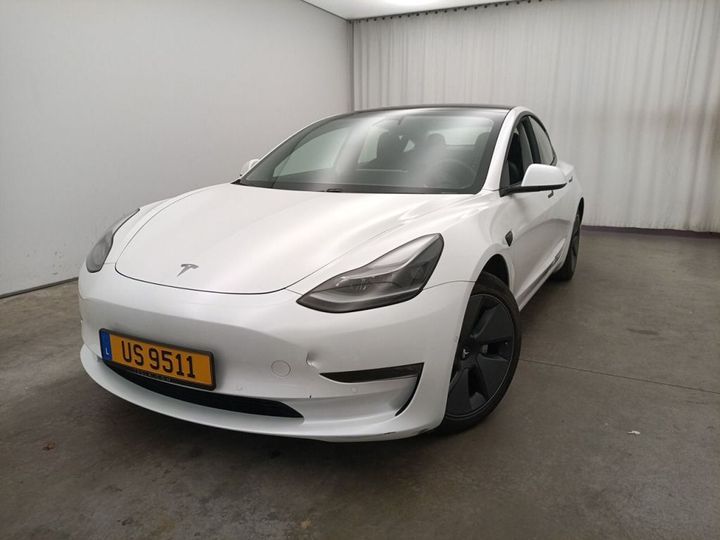 Tesla Model 3 • 2021 • 58,000 km 1