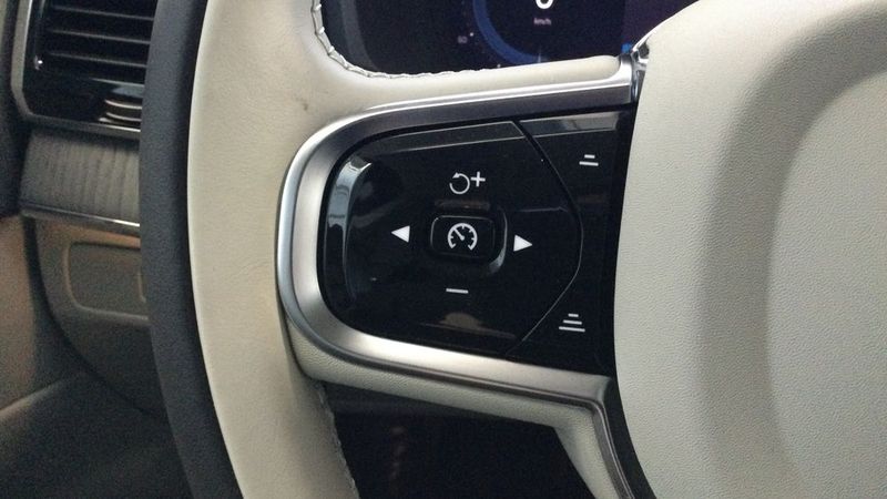 Volvo XC90 • 2023 • 12,000 km 15