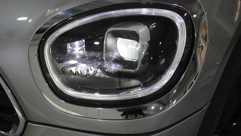 MINI Countryman • 2023 • 3,865 km 8