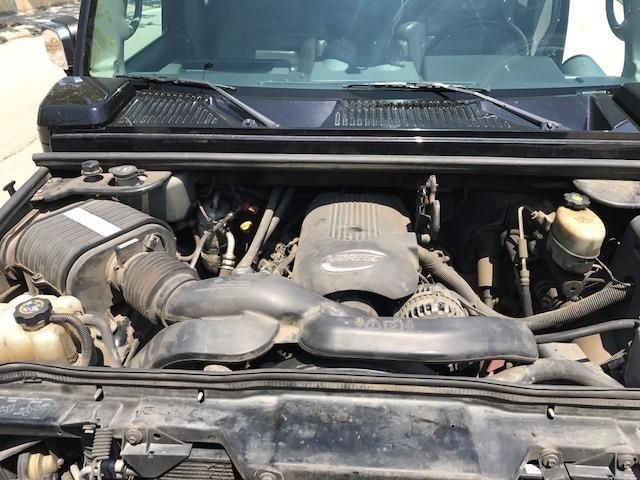 Hummer H2 • 2004 • 191,000 km 10