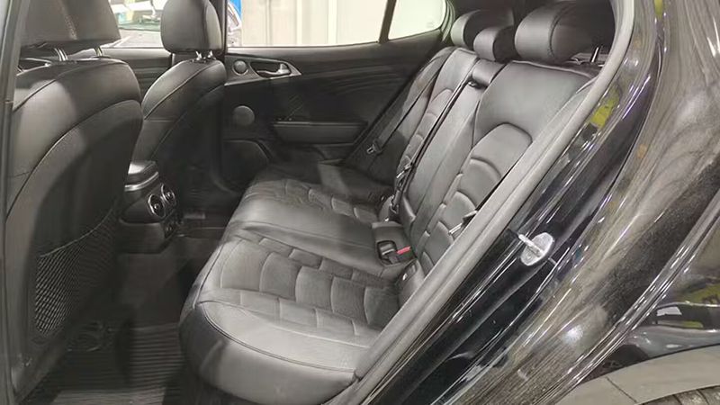 Kia Stinger • 2022 • 42,407 km 11