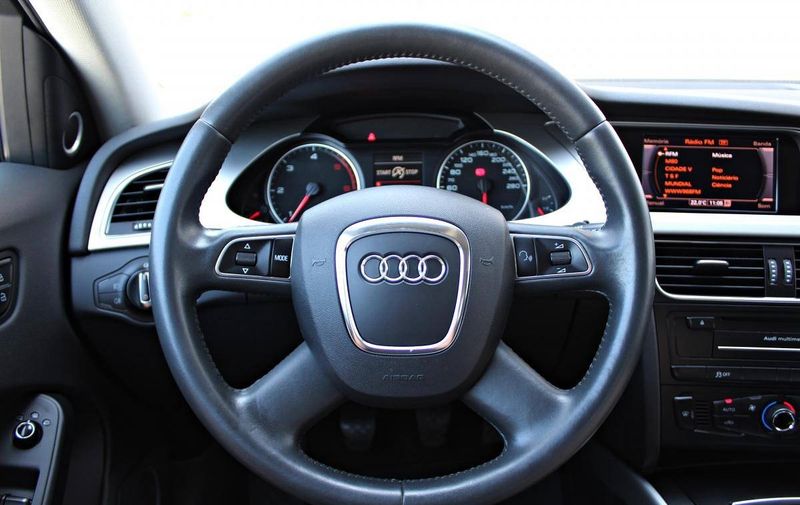 Audi A4 • 2012 • 200,000 km 4