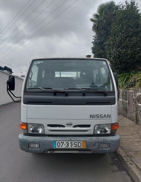 Nissan Cabstar E - T • 2001 • 111,000 km 1