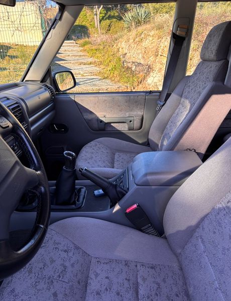Land Rover Discovery • 2000 • 196,000 km 14