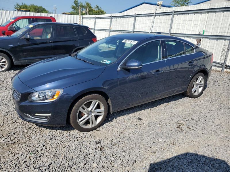 Volvo S60 • 2014 • 10,000 mi 3