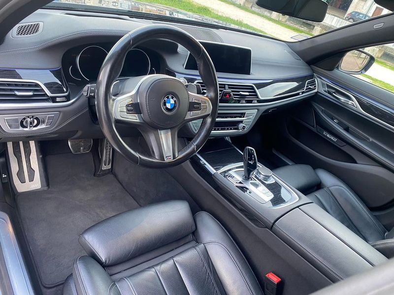 BMW X7 • 2018 • 108,000 km 6