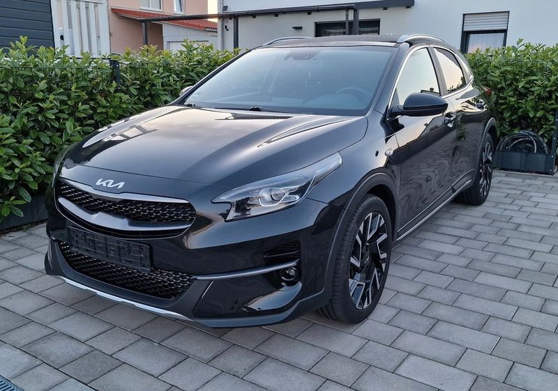 Kia Cee`d • 2022 • 27,800 km 2