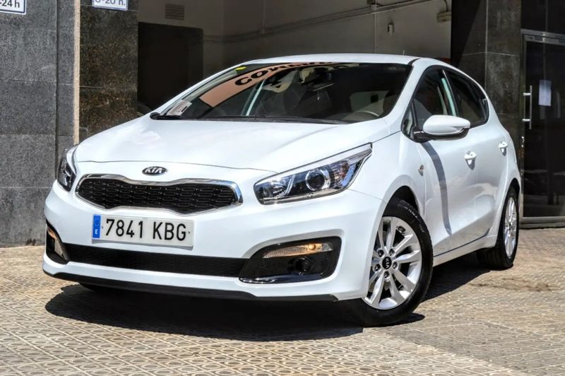 Kia Cee`d • 2017 • 85,000 km 1
