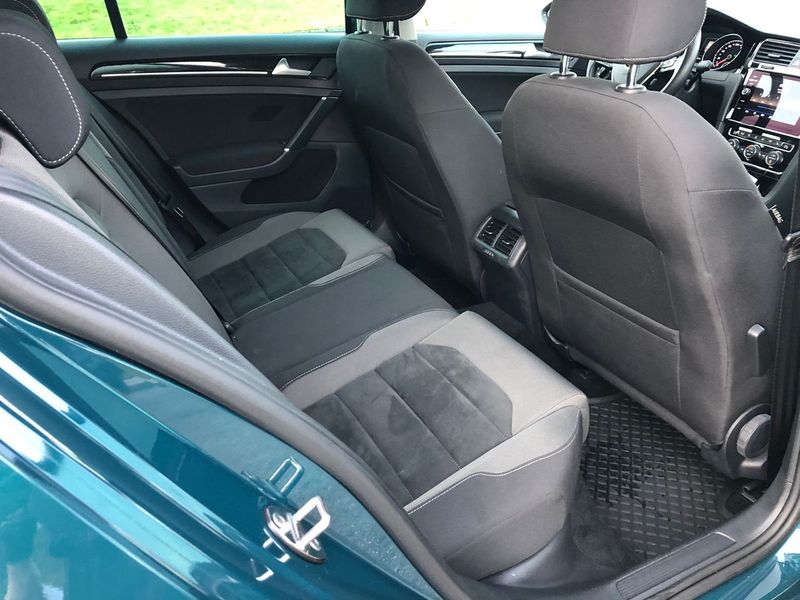 Volkswagen Golf • 2017 • 56,500 km 12