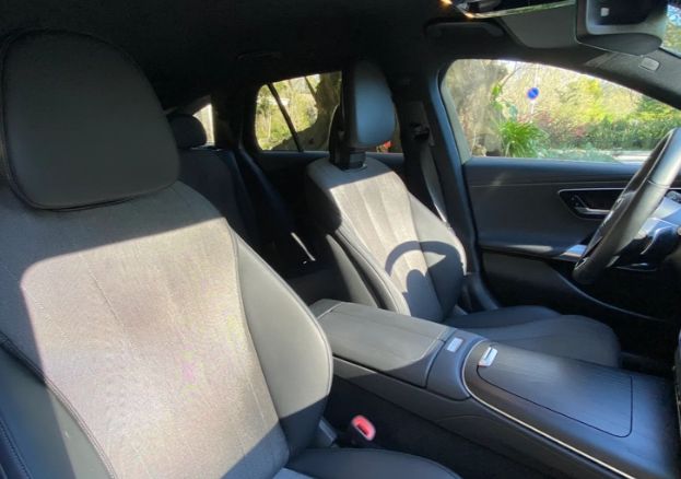 Mercedes-Benz E • 2024 • 41,800 km 4