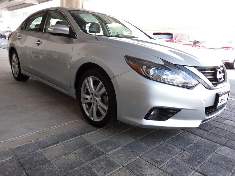 Nissan Altima • 2017 • 46,000 km 4