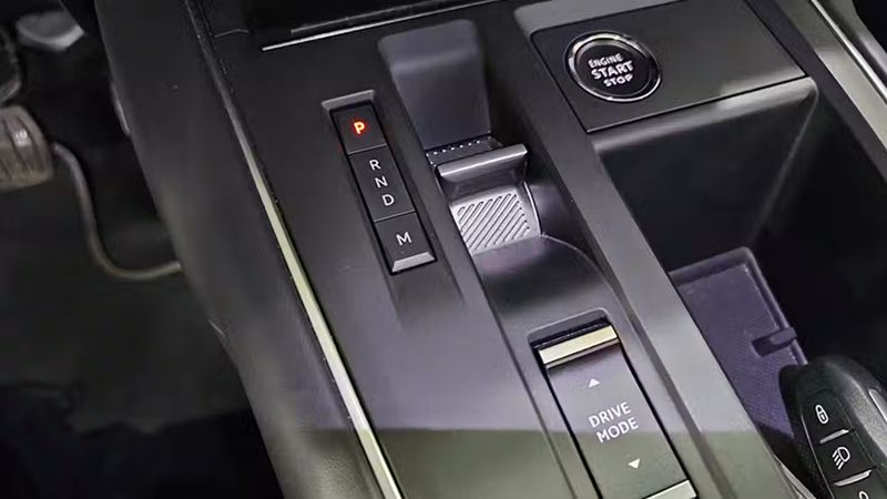 Citroën C5 • 2023 • 37,317 km 4