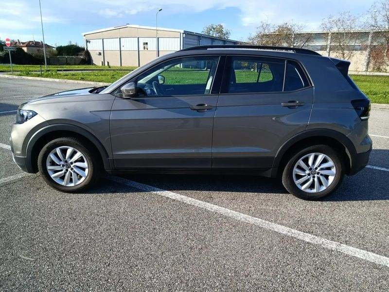 Volkswagen T-Cross • 2021 • 42,000 km 2