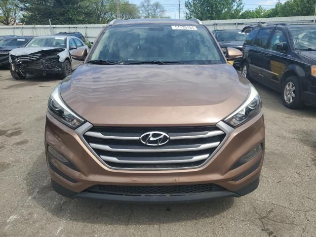 Hyundai Tucson • 2017 • 10,000 mi 2
