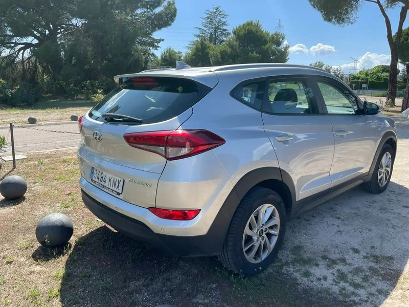 Hyundai Tucson • 2018 • 72,000 km 4